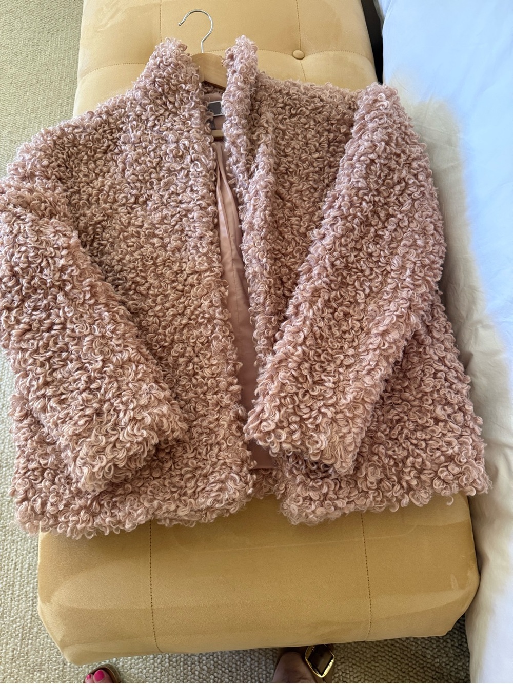 Chelsea28 Curly Faux-Shearling Teddy Jacket in Dusty Rose